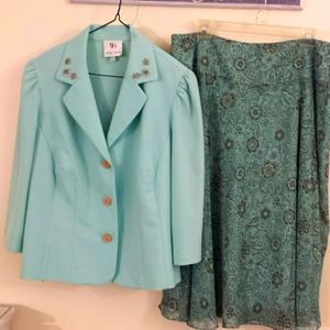 Sandra Darren 2-piece skirt set